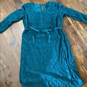 Beautiful lace maternity dress